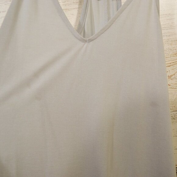 Forever 21 Grey Tank Size Small - Picture 3 of 3